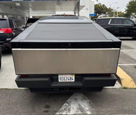2024 Tesla Cybertruck Cyberbeast