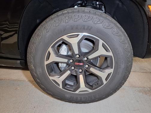 Onyx Black 2026 GMC Yukon XL 4WD AT4 Ultimate