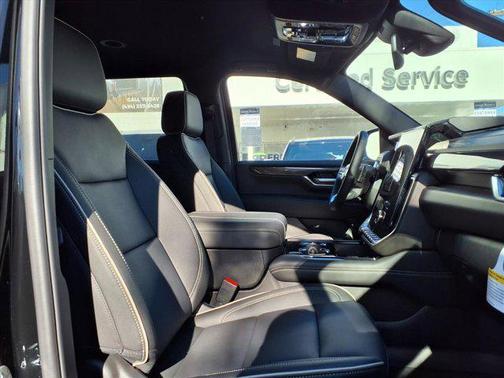 2026 GMC Yukon 2WD Elevation