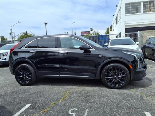 Stellar Black Metallic 2023 Cadillac XT4 Luxury