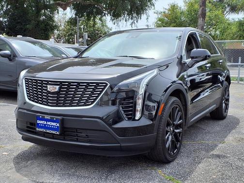 Stellar Black Metallic 2023 Cadillac XT4 Luxury