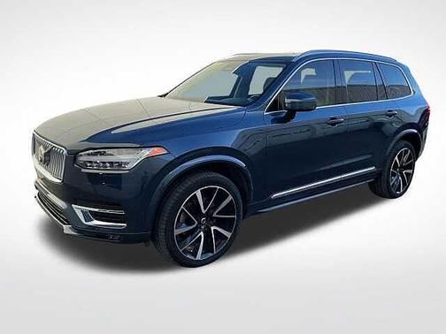 2023 Volvo XC90 Plus