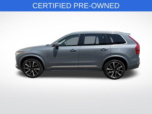 2023 Volvo XC90 B5 Plus