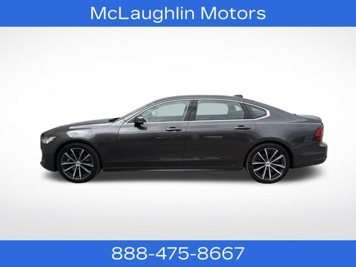 2022 Volvo S90 B6 Momentum
