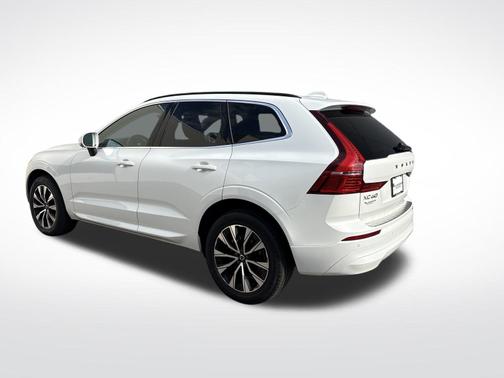 2023 Volvo XC60 B5 Core