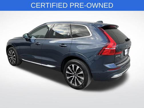 2023 Volvo XC60 B5 Plus Bright Theme