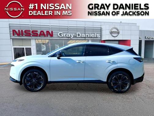 Everest White P 2026 Nissan Murano Platinum