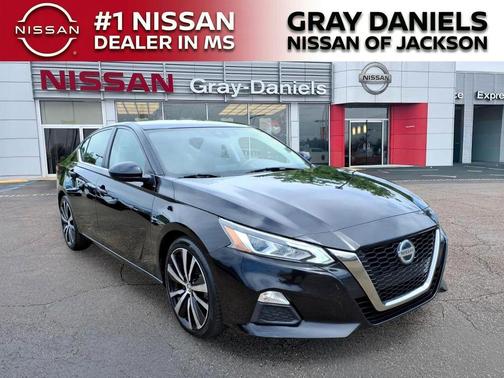 Super Black Clearcoat 2020 Nissan Altima 2.5 SR