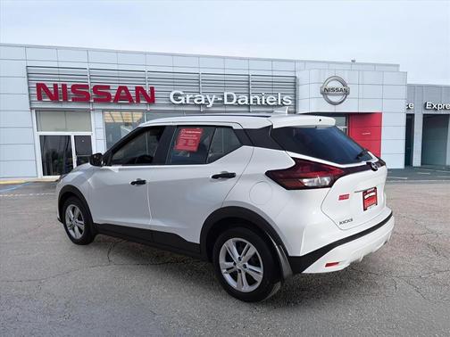 2025 Nissan Kicks Play S