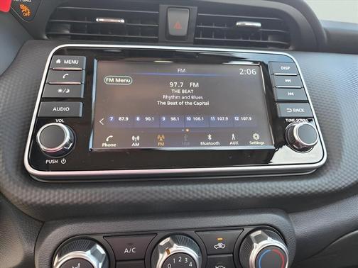 2025 Nissan Kicks Play S