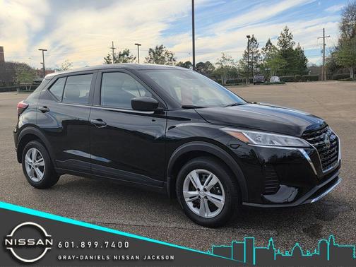 2025 Nissan Kicks Play S