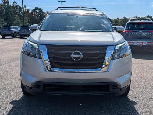 2025 Nissan Pathfinder SV 4WD