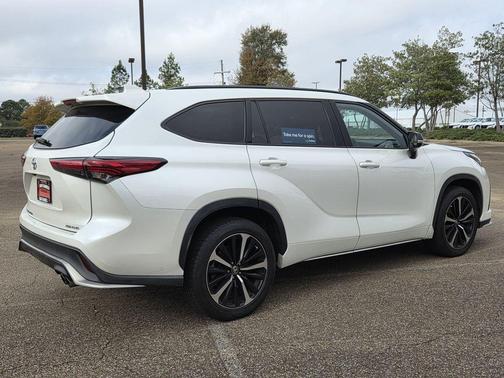 2021 Toyota Highlander XSE