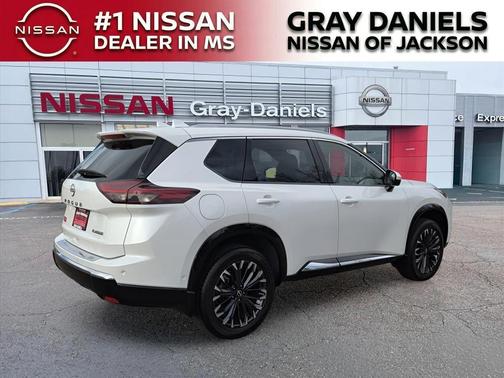 2025 Nissan Rogue Platinum