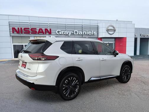 2025 Nissan Rogue Platinum