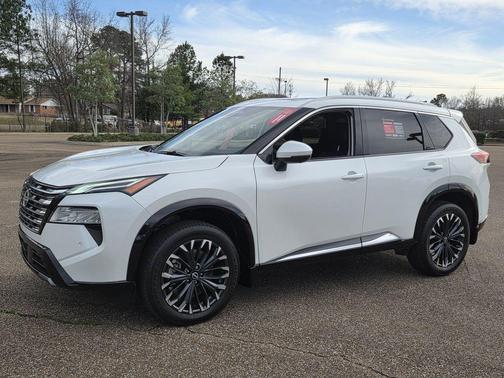 2025 Nissan Rogue Platinum