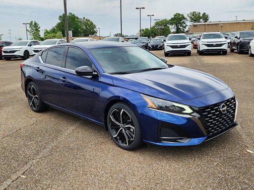 2024 Nissan Altima SR FWD