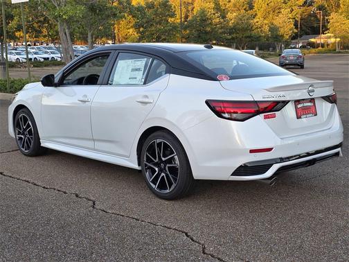 2025 Nissan Sentra SR
