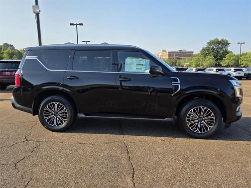 2025 Nissan Armada Platinum 2WD