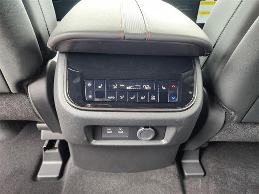 2025 Nissan Armada PRO-4X 4WD