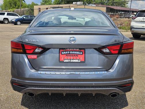 2022 Nissan Altima SR FWD