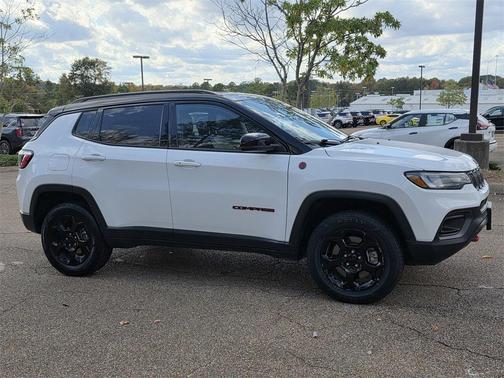 2023 Jeep Compass Trailhawk