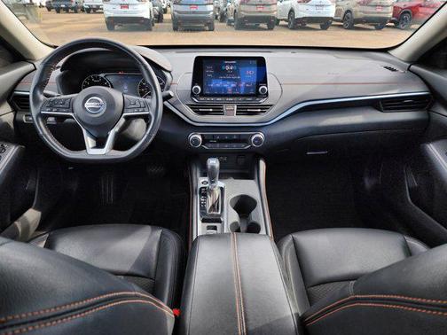 2022 Nissan Altima SR Intelligent AWD