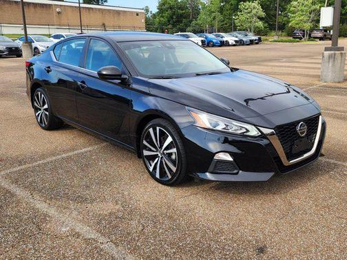2022 Nissan Altima SR Intelligent AWD