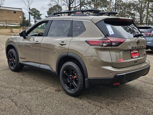 2025 Nissan Rogue Rock Creek