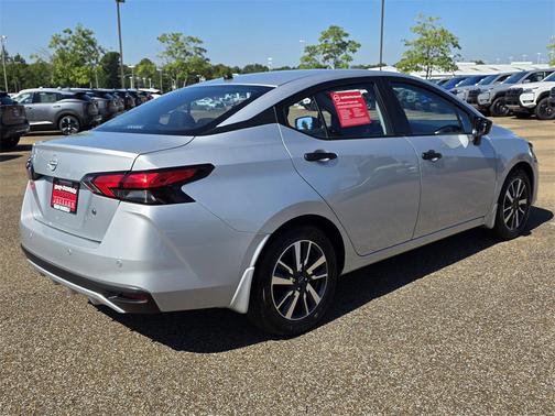 2025 Nissan Versa 1.6 S