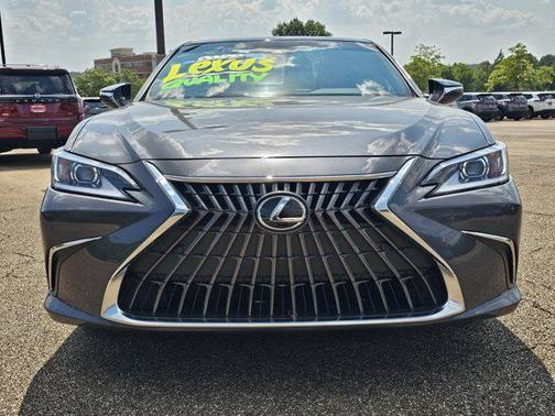 2022 Lexus ES 350 Base