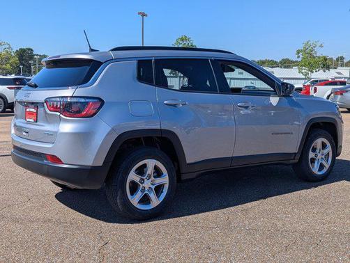 2024 Jeep Compass Latitude