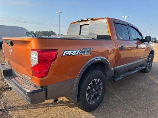 2019 Nissan Titan PRO-4X