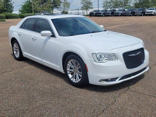 2019 Chrysler 300 Touring