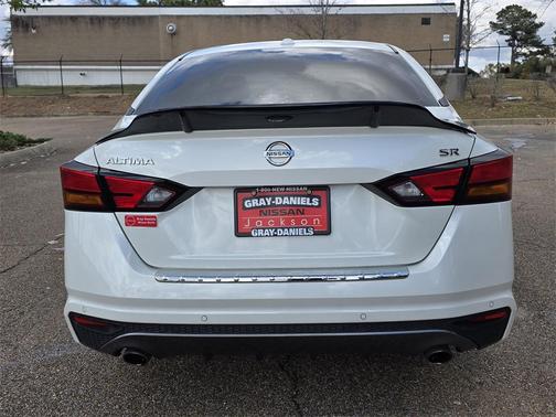 2020 Nissan Altima SR FWD