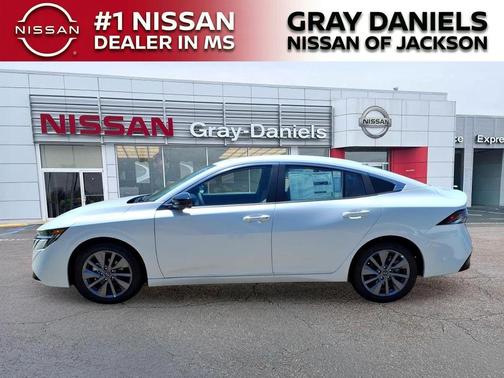 Aspen White 2026 Nissan Sentra SL