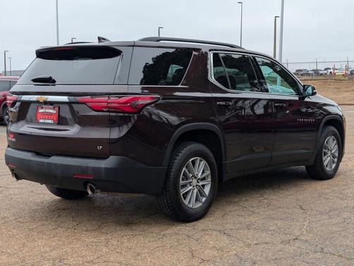 2022 Chevrolet Traverse LT Cloth