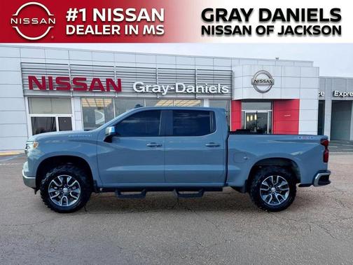 Slate Gray Metallic 2024 Chevrolet Silverado 1500 LT