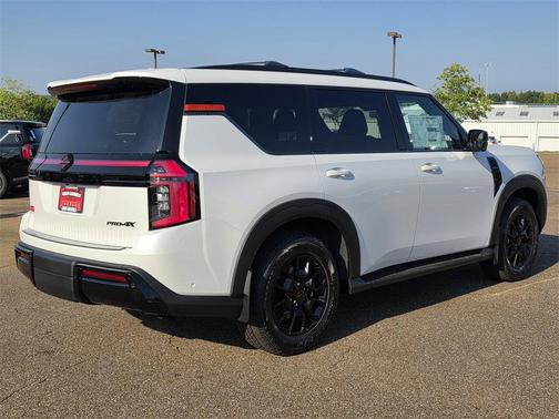 2025 Nissan Armada PRO-4X 4WD