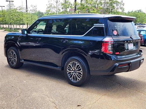 2025 Nissan Armada SL 4WD