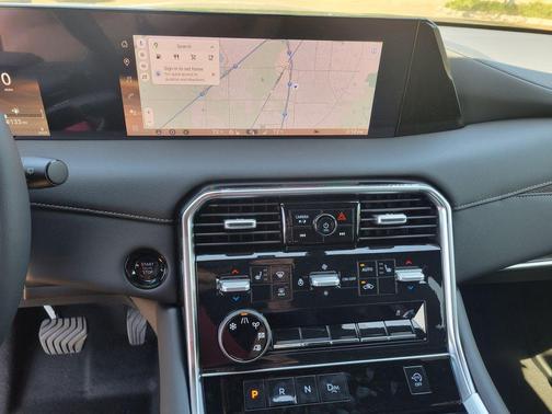 2025 Nissan Armada SL