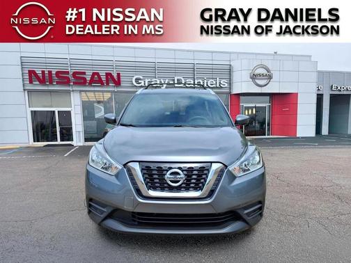 Gun Metallic 2019 Nissan Kicks SV