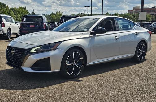 2024 Nissan Altima SR FWD