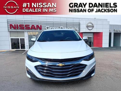 Summit White 2024 Chevrolet Malibu LT