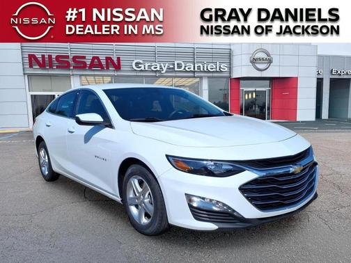 Summit White 2024 Chevrolet Malibu LT