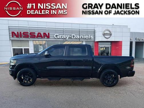 Diamond Black 2019 RAM 1500 Laramie