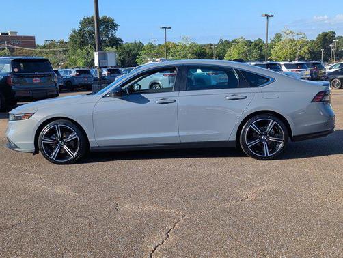 2024 Honda Accord Hybrid Base