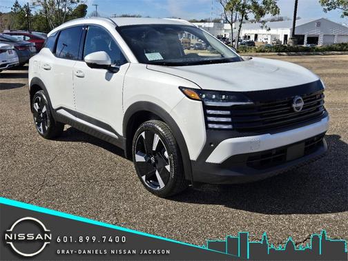 2025 Nissan Kicks SR