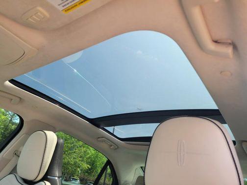 2020 Lincoln Continental Black Label