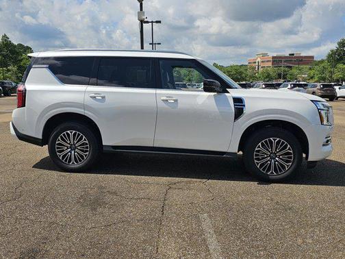2025 Nissan Armada SL 4WD